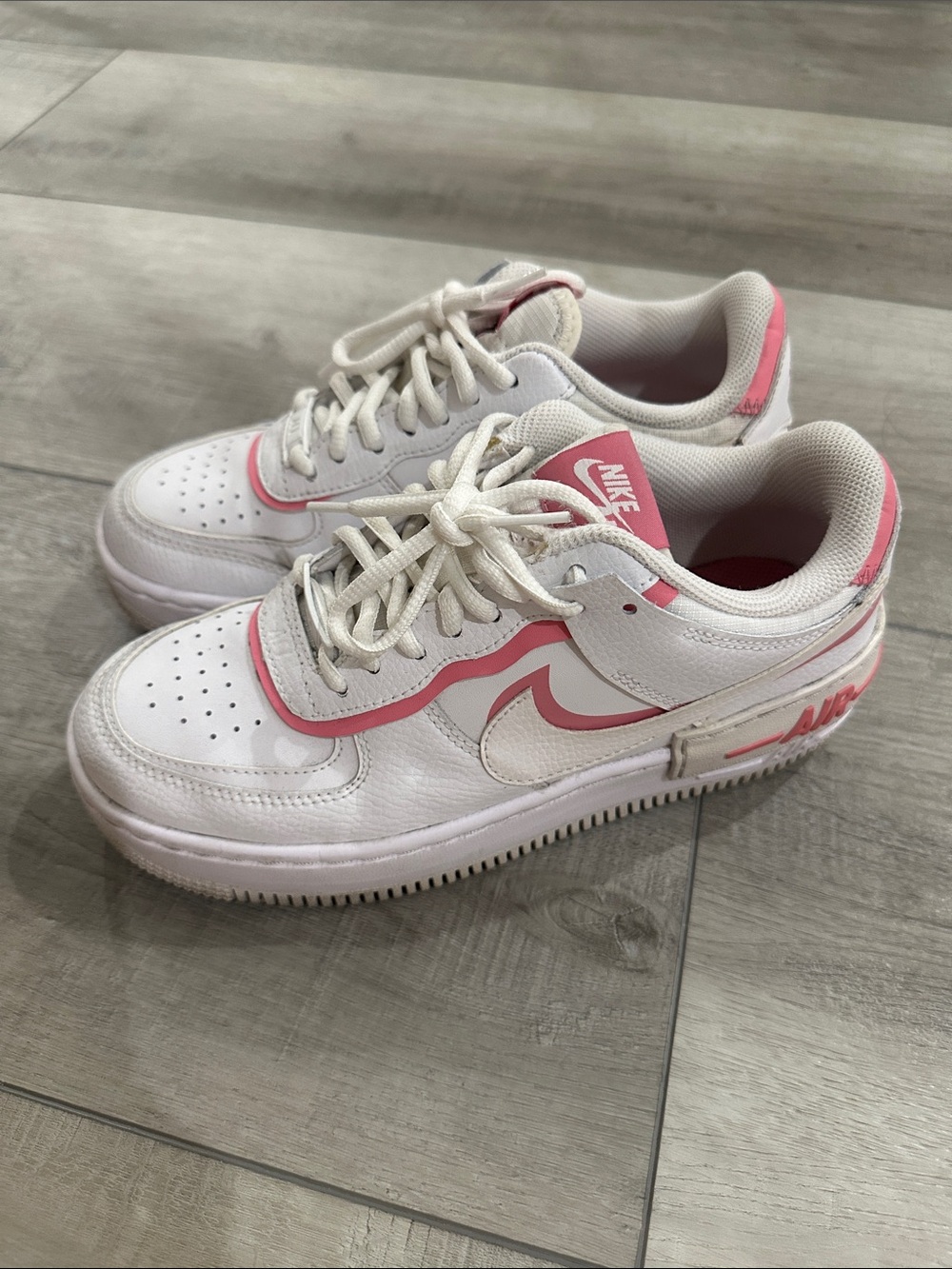 Nike White & Pink Low-Top Sneakers